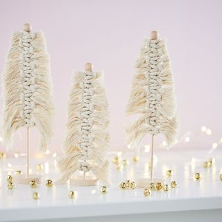 Set créatif VBS « Sapins en macramé »