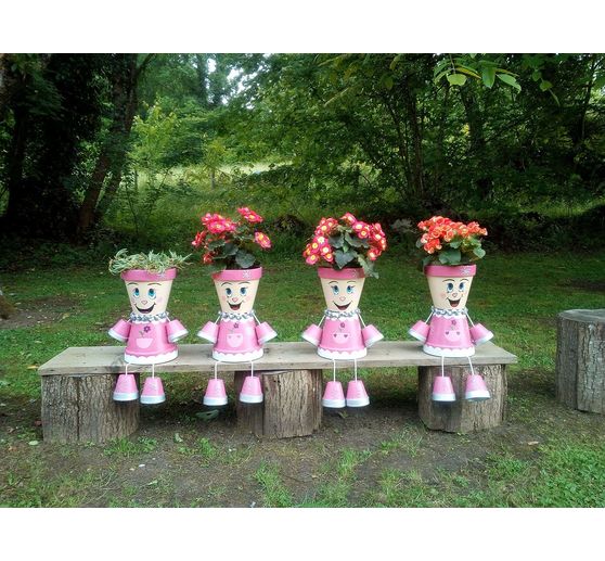 16_Aurore_Les poupées du jardin