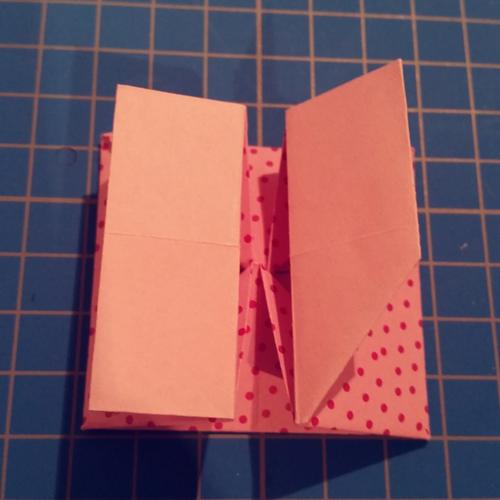 Guide de Pliage Origami Cœur avec Compartiment