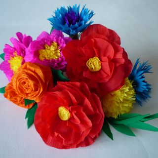 Craft paper flowers: Instructions for various paper flowers