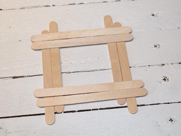 Gift idea: Picture frame_wooden sticks Gift idea: DIY picture frame with wooden sticks