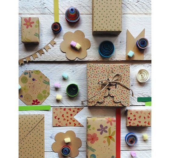 Papier cartonné à motifs vintage « Cœurs dansants »