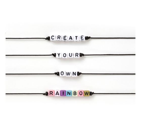 Assortiment de perles lettres carrées, élastique inclus
