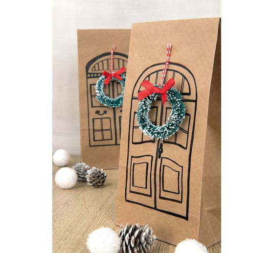 Miniature Christmas wreaths
