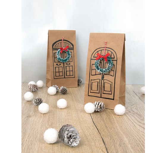 Miniature Christmas wreaths