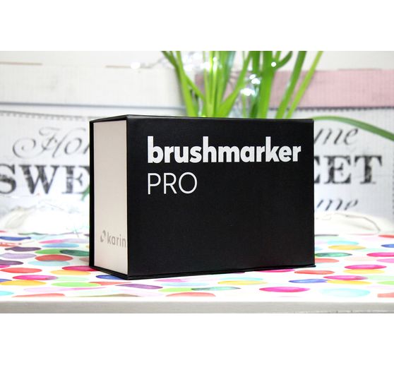 Brushmarker PRO Karin Mini Box – set 26 couleurs + blender 