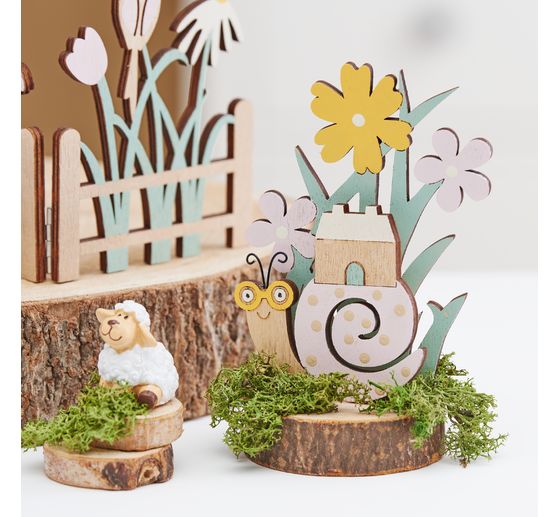 Décoration à emboîter en bois sur rondelle d'écorce VBS « Herbie l'escargot »