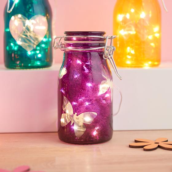 Motive auf eingefärbten Gläsern