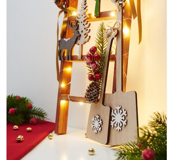 Branche de sapin avec baies et pommes de pin VBS, 4 pc.