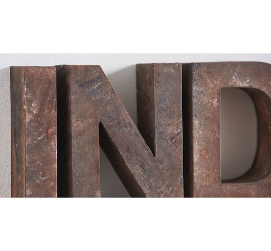 Lettre en papier mâché